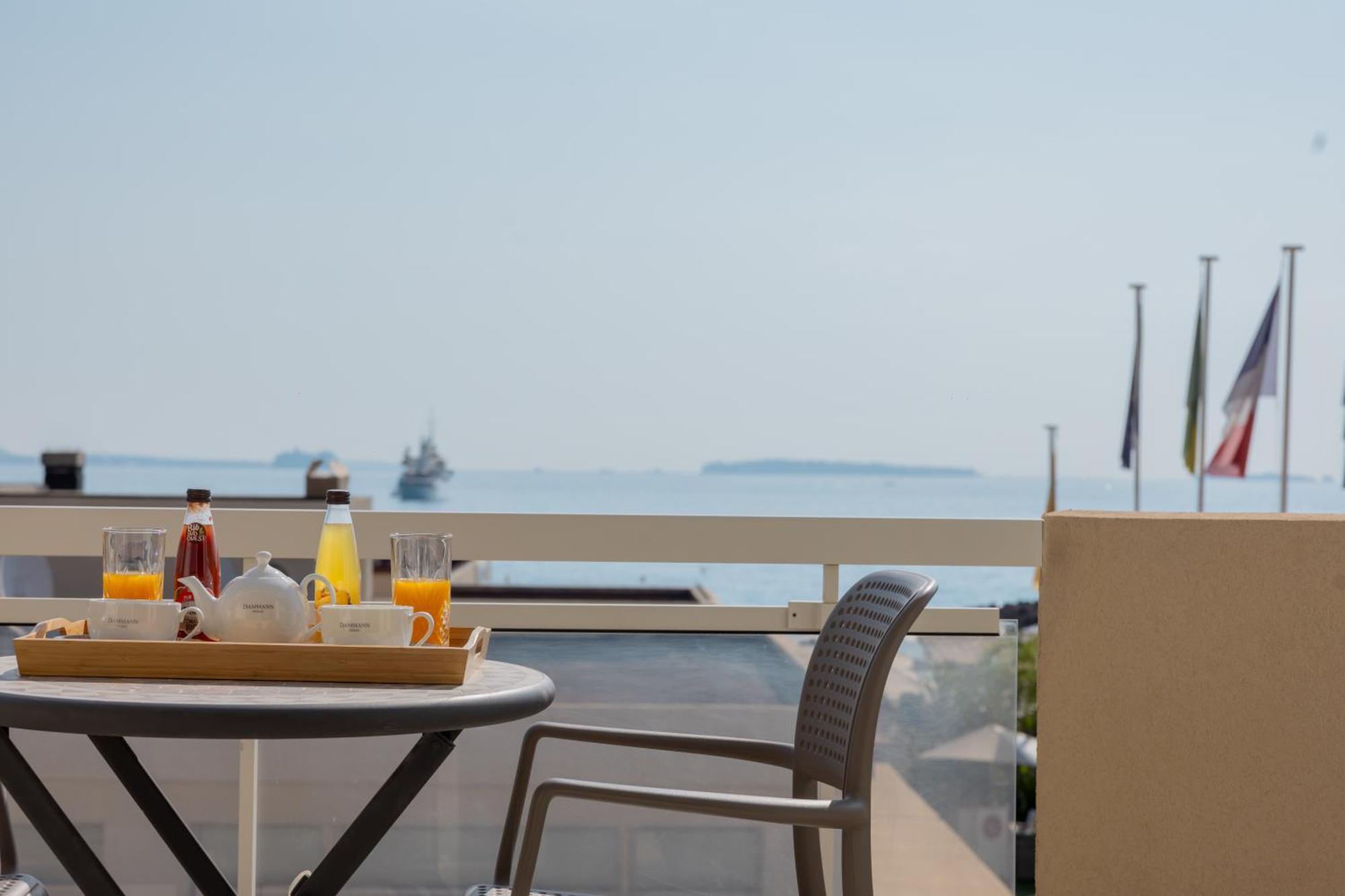 Riviera Beach Hotel Mandelieu Kültér fotó